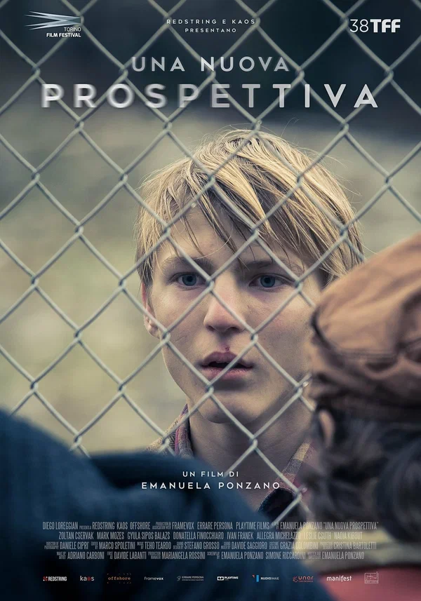 Постер: Una Nuova Prospettiva