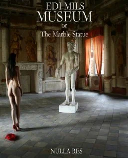 Постер: Museum or The Marble Statue