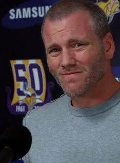 Постер: Favre Rise: What Should I Do