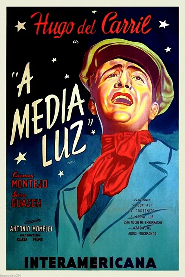 Постер: A media luz