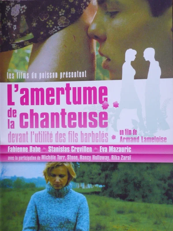 Постер: L'amertume de la chanteuse devant l'utilité des fils barbelés