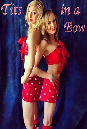 Постер: Tits in a Bow