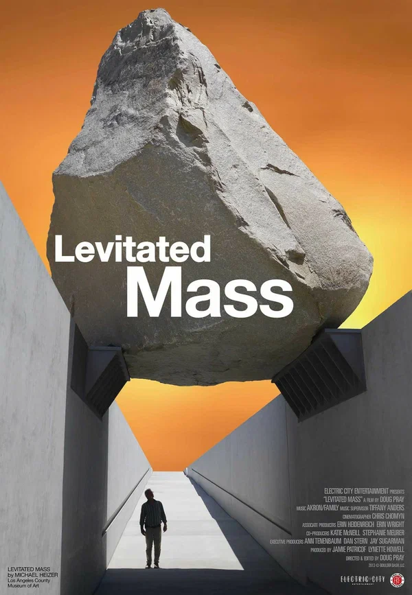 Постер: Levitated Mass