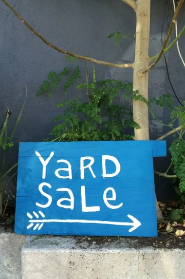 Постер: Yard Sale