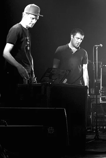Постер: Sleaford Mods: Invisible Britain