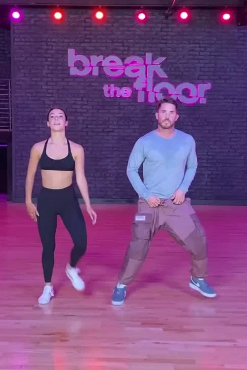 Постер: Charli Breaks the Floor