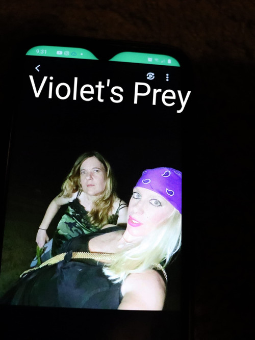 Постер: Violet's Prey
