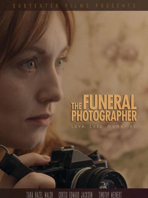 Постер: The Funeral Photographer