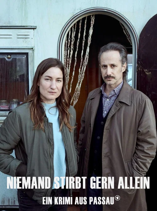 Постер: Niemand stirbt gern allein. Ein Krimi aus Passau