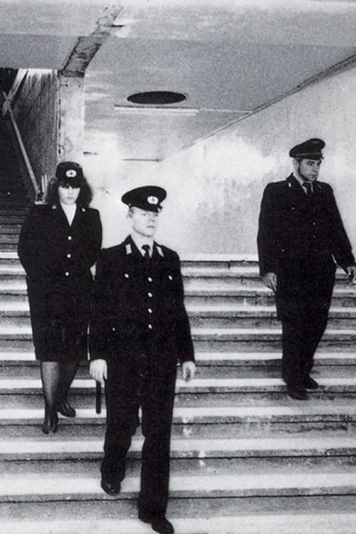 Постер: Berlin, Bahnhof Friedrichstraße, 1990