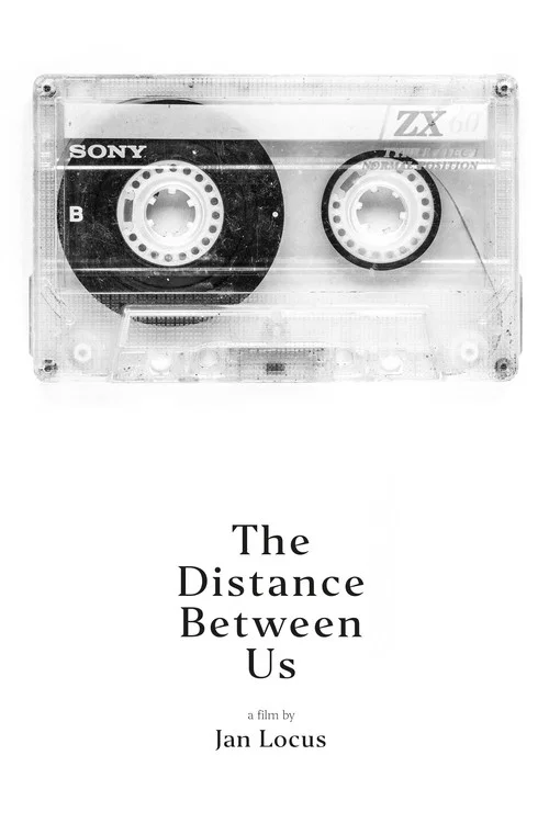 Постер: The Distance Between Us